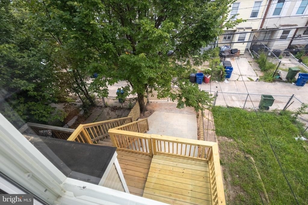 631 E 37th Street - Photo 28