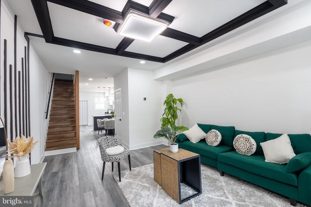 631 E 37th Street - Photo 16