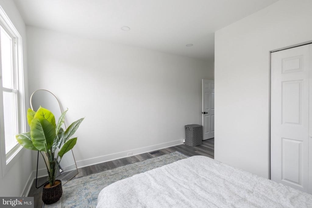 631 E 37th Street - Photo 33