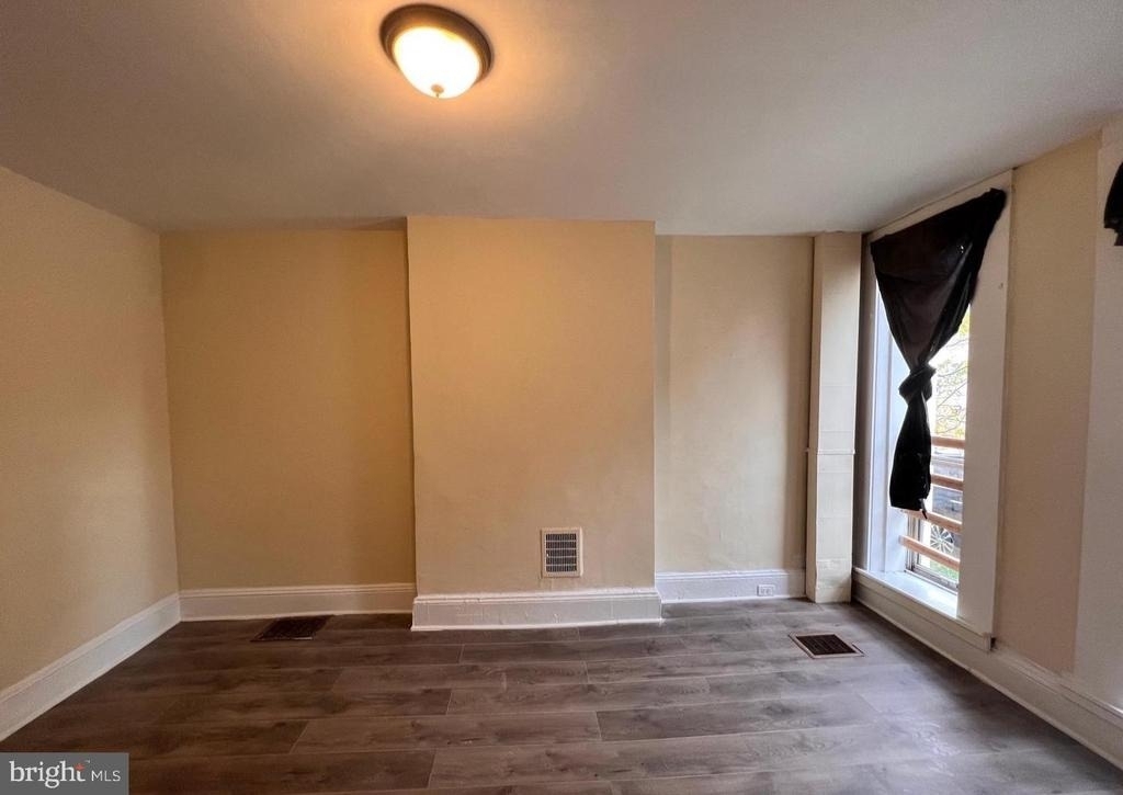 1715 Presstman Street - Photo 2