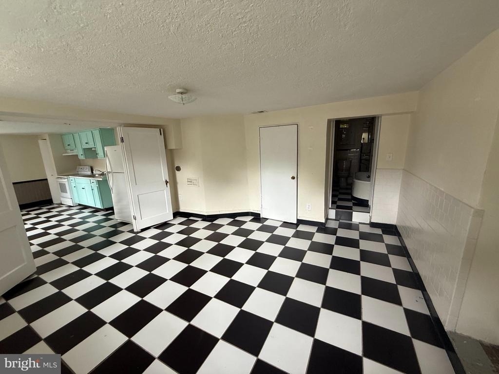 6408 Brook Avenue - Photo 1