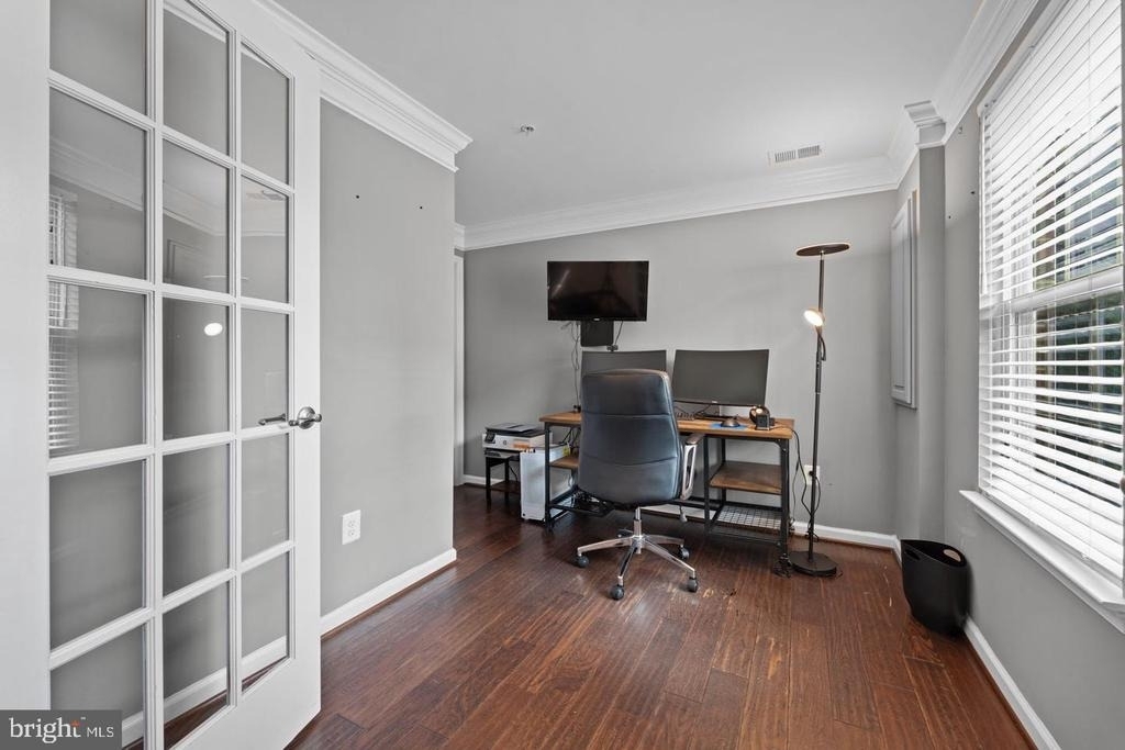 4662 Hudson Street - Photo 5