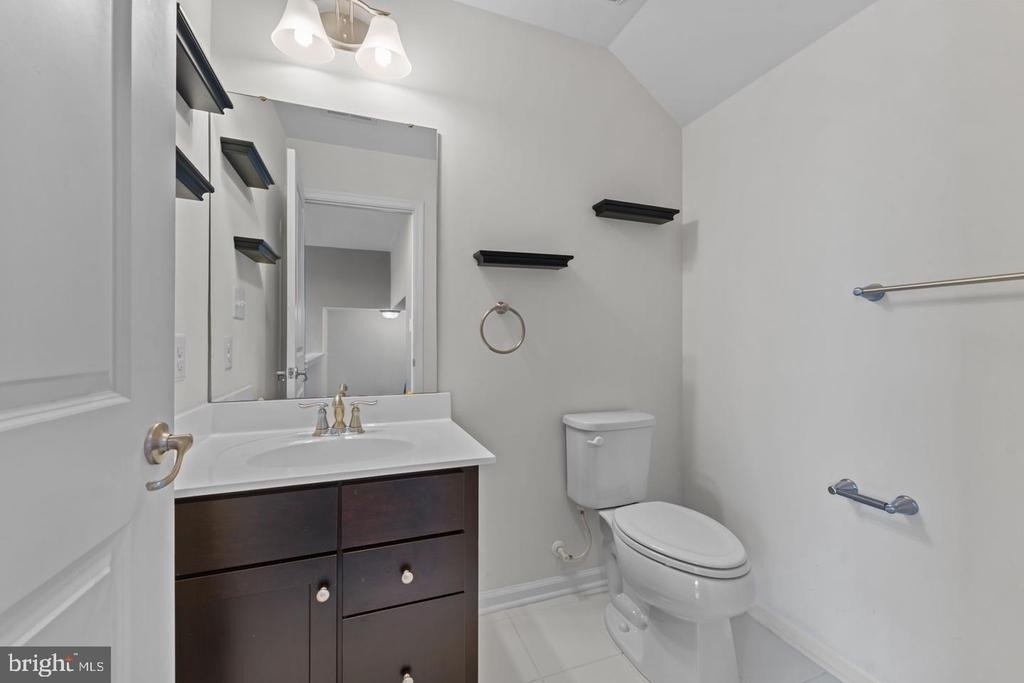 4662 Hudson Street - Photo 12