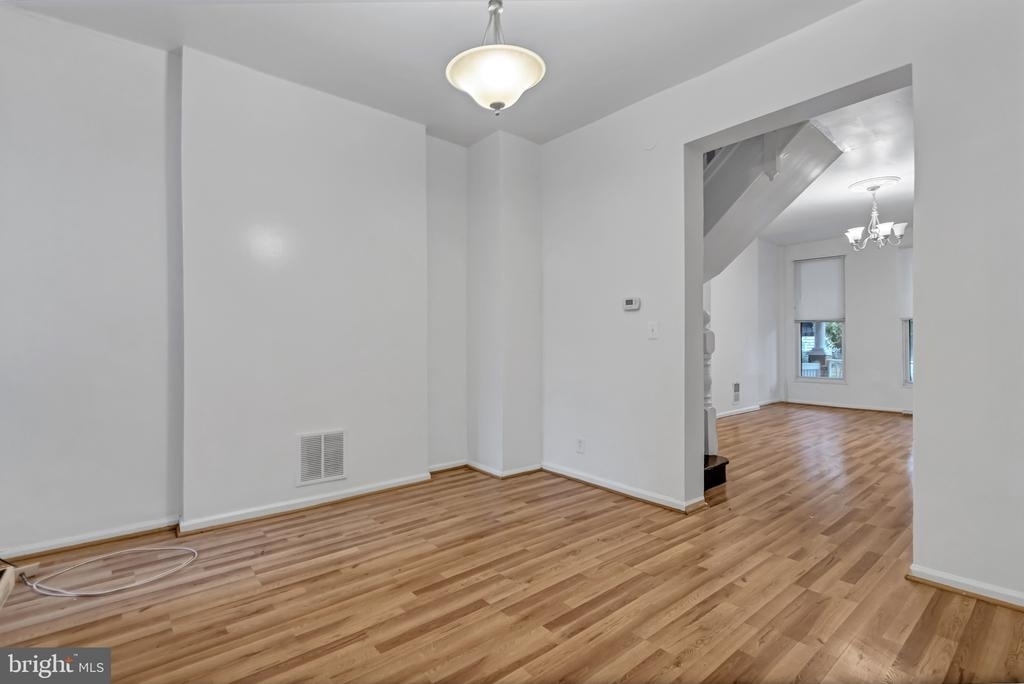 3027 Walbrook Avenue - Photo 6