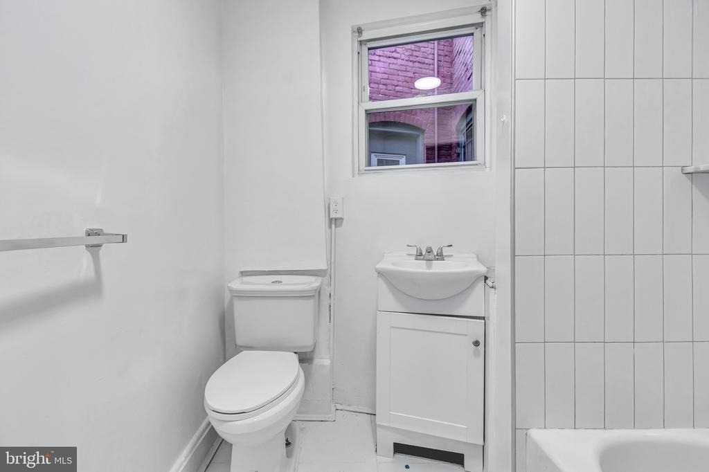 3027 Walbrook Avenue - Photo 14