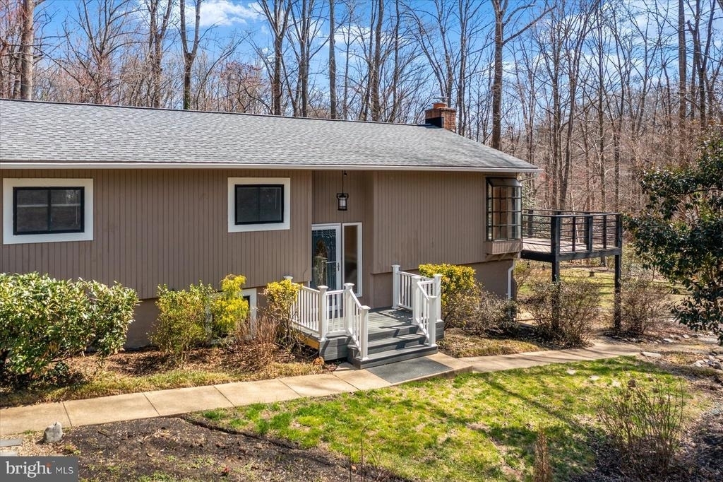 2891 Spring Lakes Drive - Photo 3
