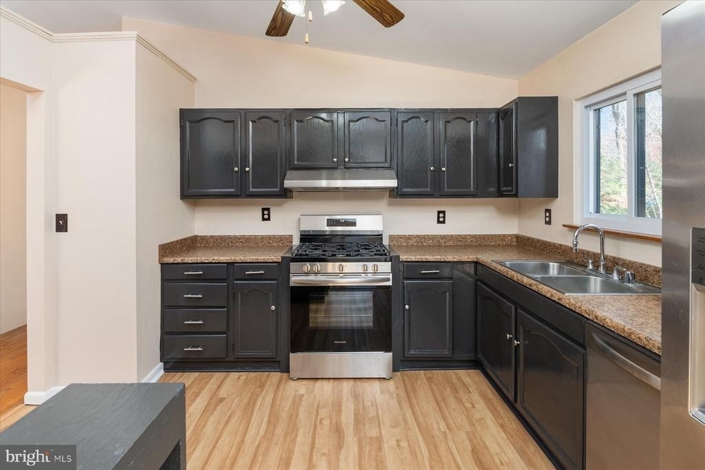 2891 Spring Lakes Drive - Photo 18