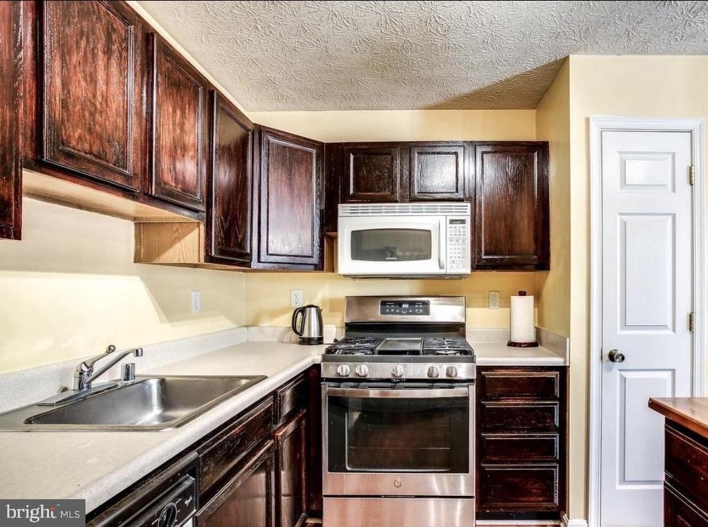 8023 Brookstone Court - Photo 3