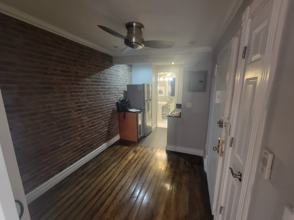 345 West 53rd Street - Photo 2