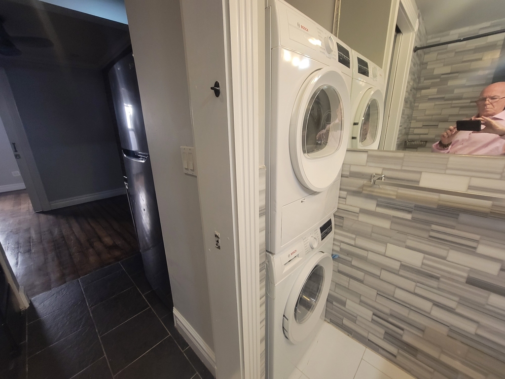 345 West 53rd Street - Photo 5