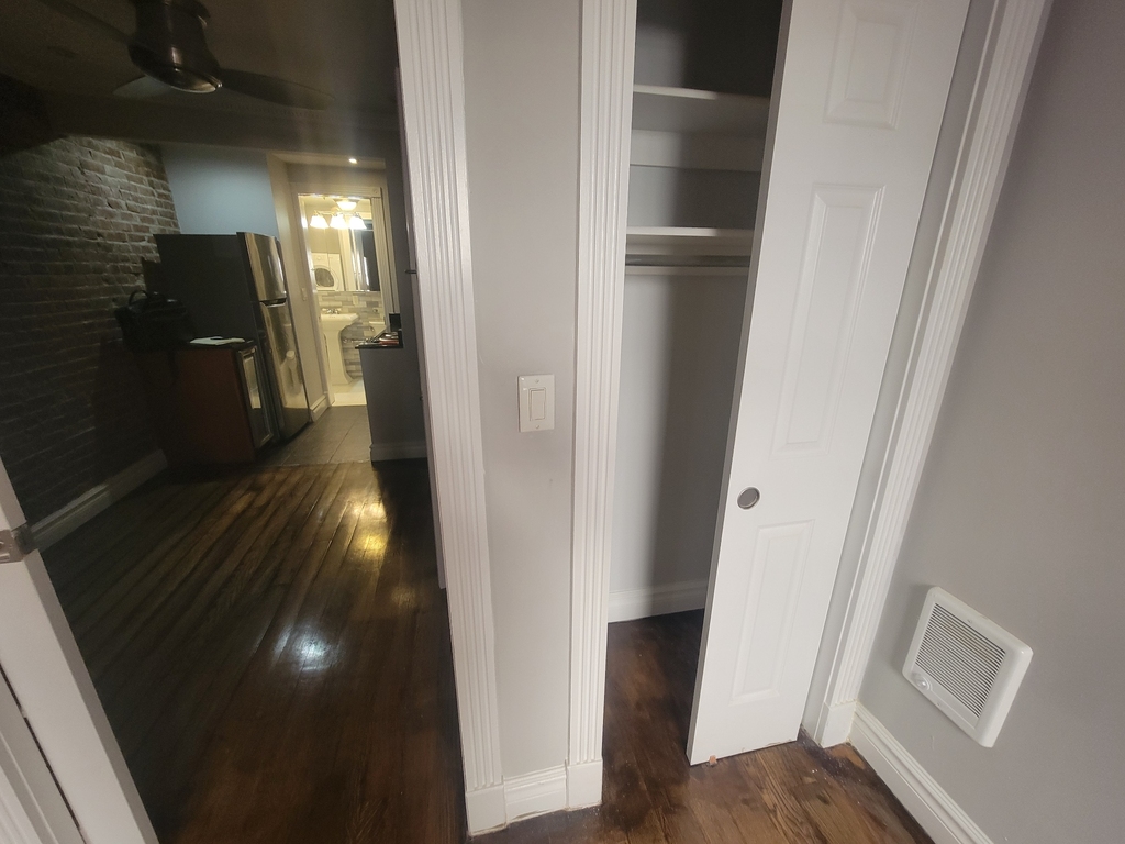 345 West 53rd Street - Photo 7