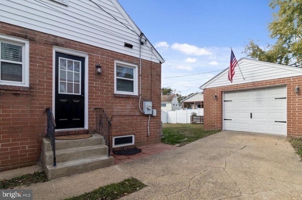 526 Newfield Road - Photo 23