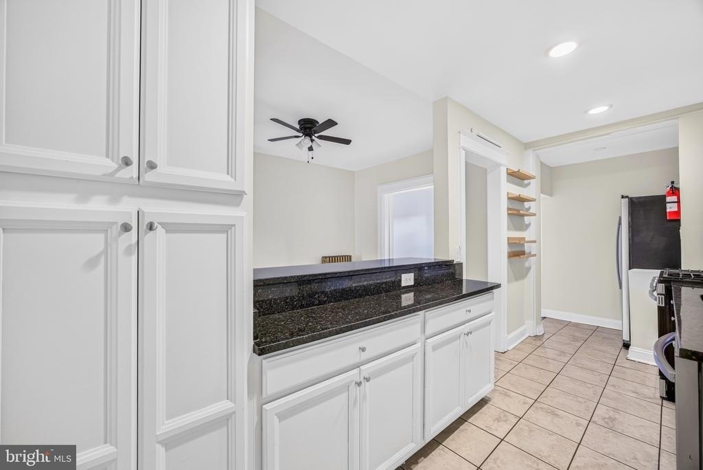 1225 18th Street Ne - Photo 9