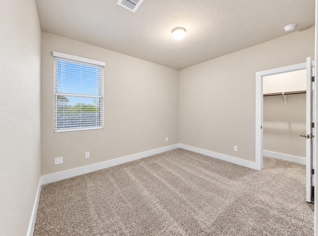 8851 Oakland Rd - Photo 12