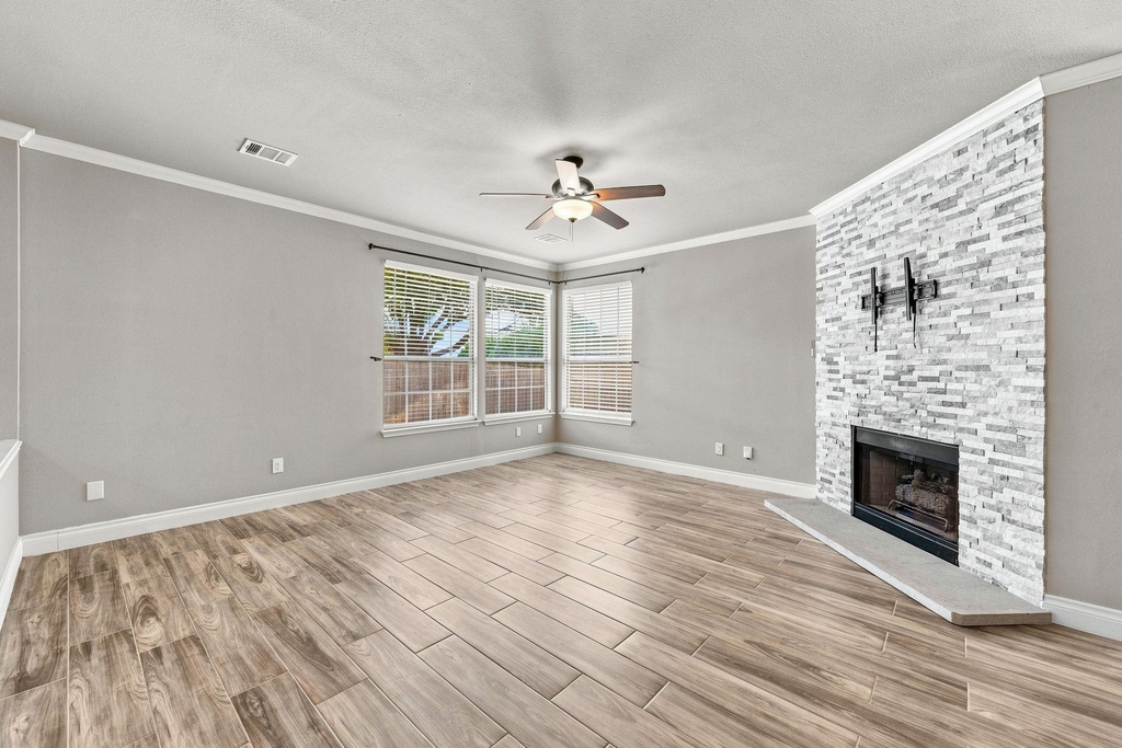 1600 Viki Lynn Ct - Photo 8