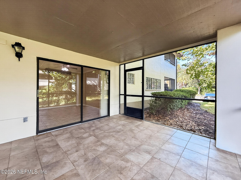 10150 Belle Rive Boulevard - Photo 15
