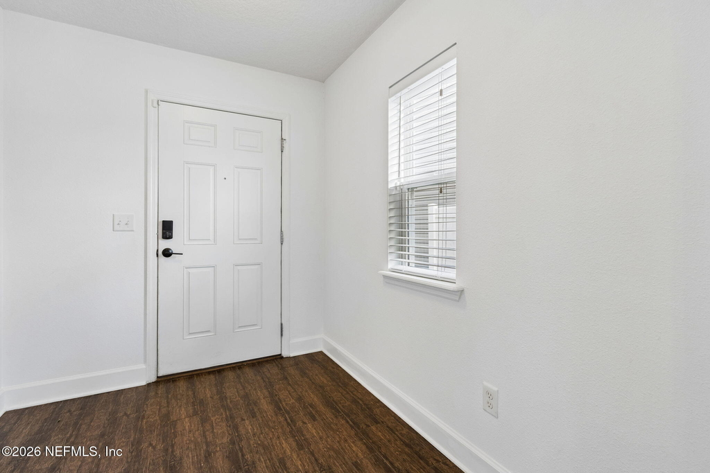 15929 Hutton Lane - Photo 3