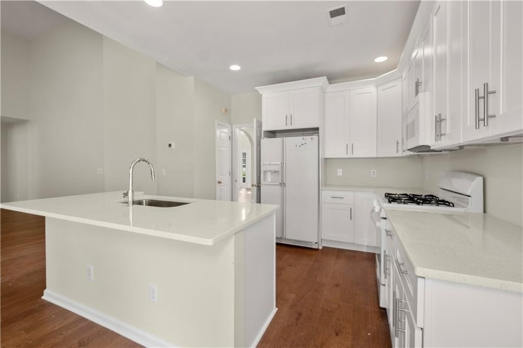 1124 Sadlers Way - Photo 8