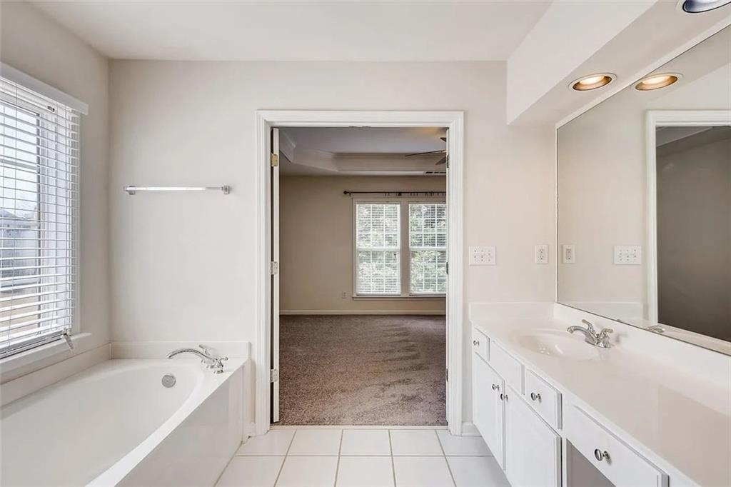 520 Midhurst Place - Photo 17