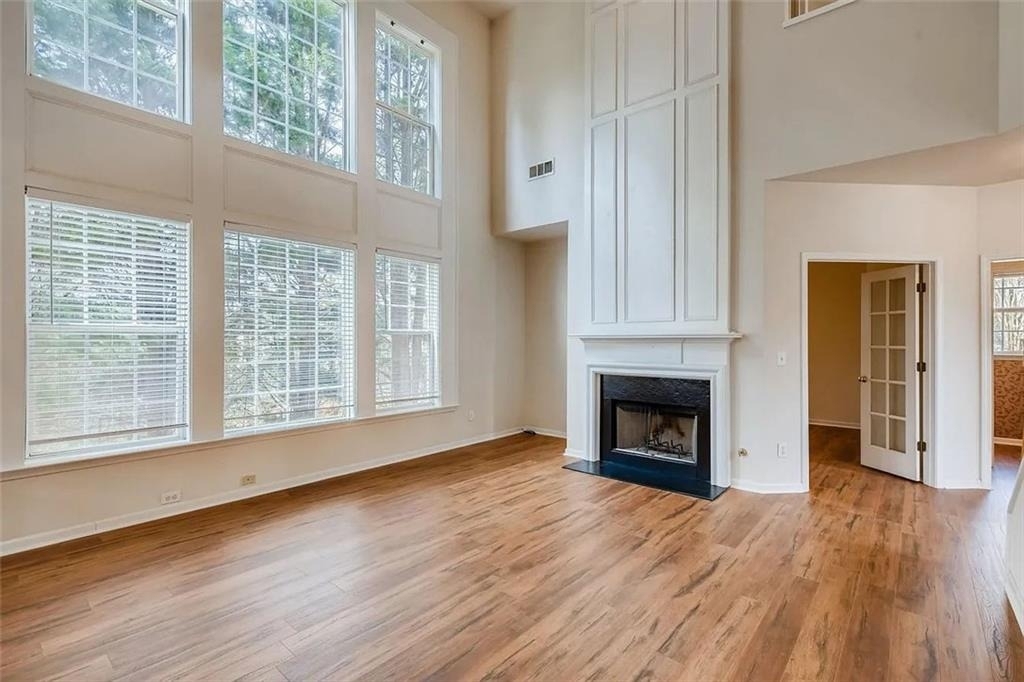 520 Midhurst Place - Photo 2