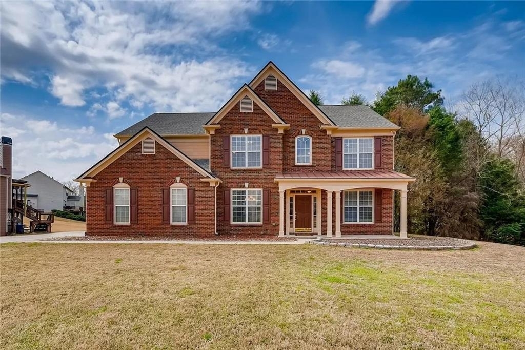 520 Midhurst Place - Photo 0