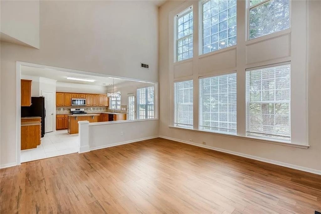 520 Midhurst Place - Photo 3