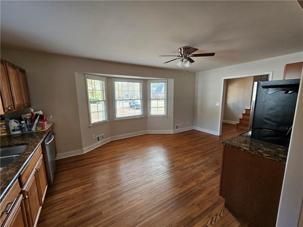 4882 Happy Hollow Road - Photo 8