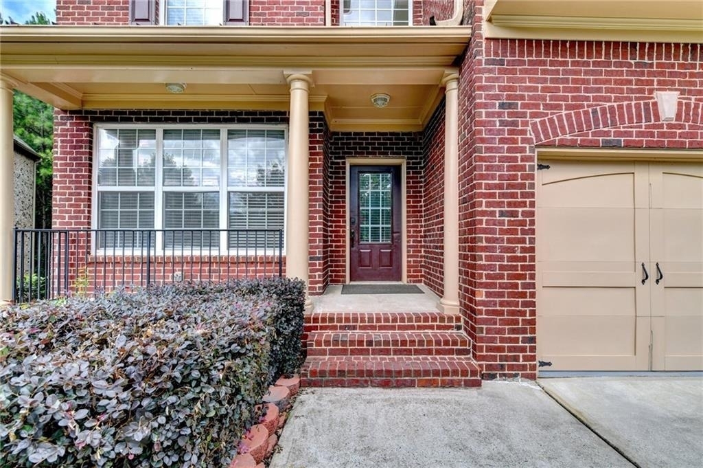 2511 Royston Drive - Photo 2