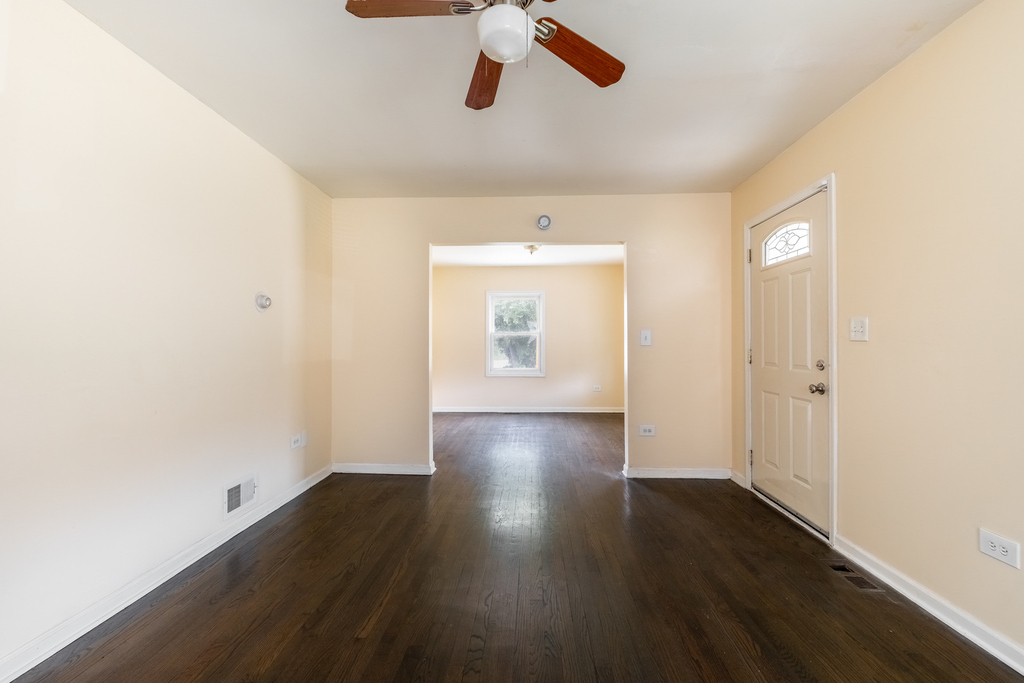 12416 S Princeton Avenue - Photo 11