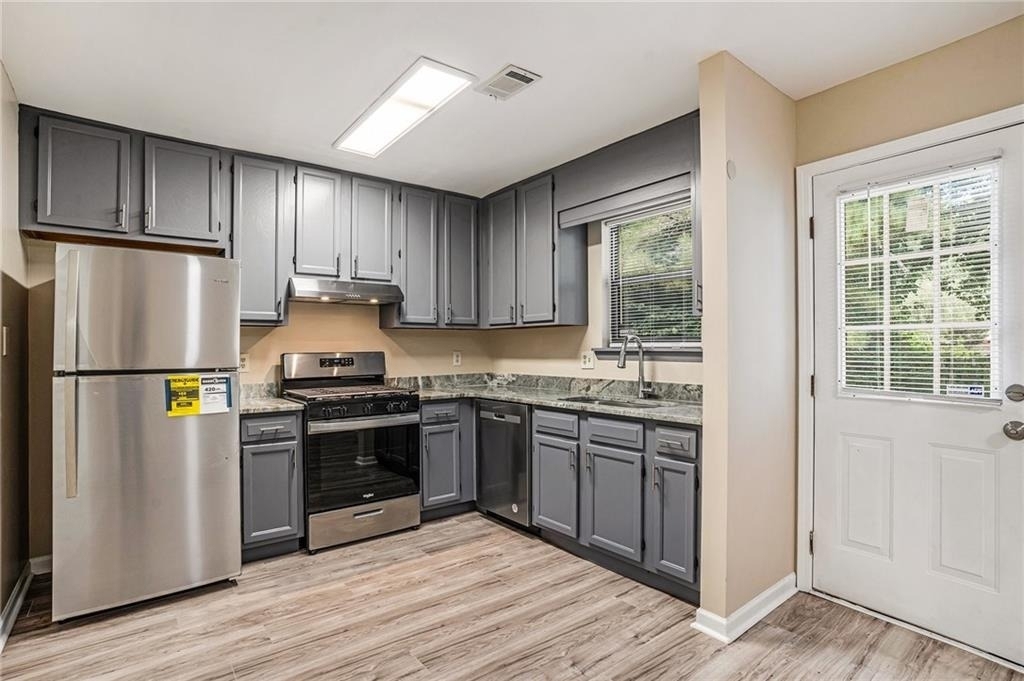 3602 Hopkins Court - Photo 4