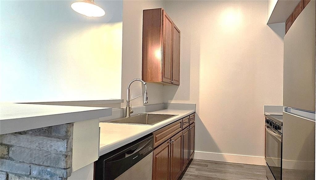502 Pryor Street Sw - Photo 3