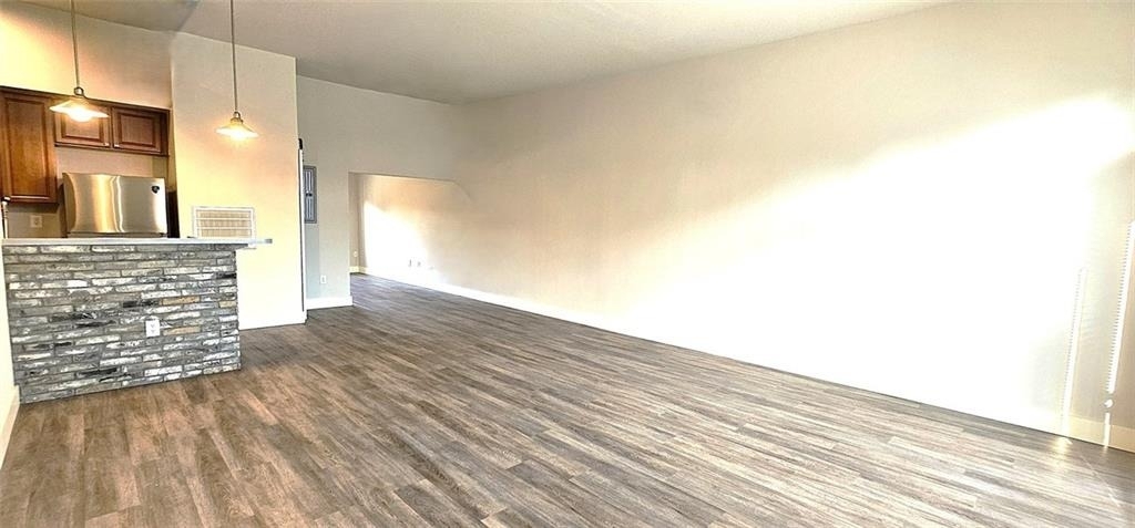 502 Pryor Street Sw - Photo 2