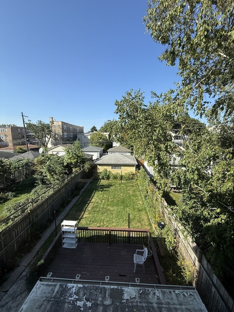 2448 W Gunnison Street - Photo 26