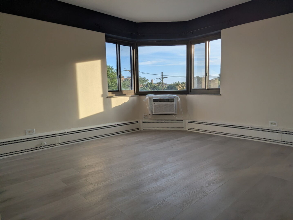 7337 S South Shore Drive - Photo 3