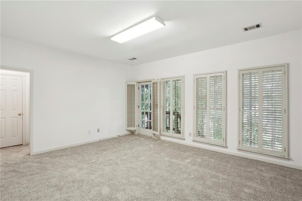 2562 Oakwood Trace - Photo 33