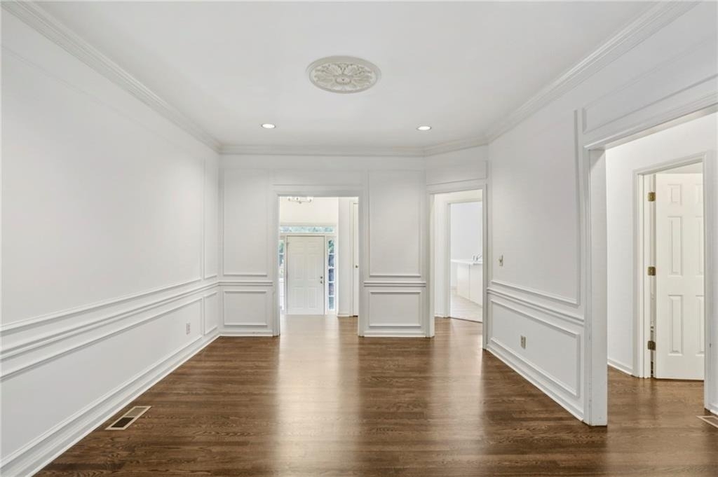 2562 Oakwood Trace - Photo 11