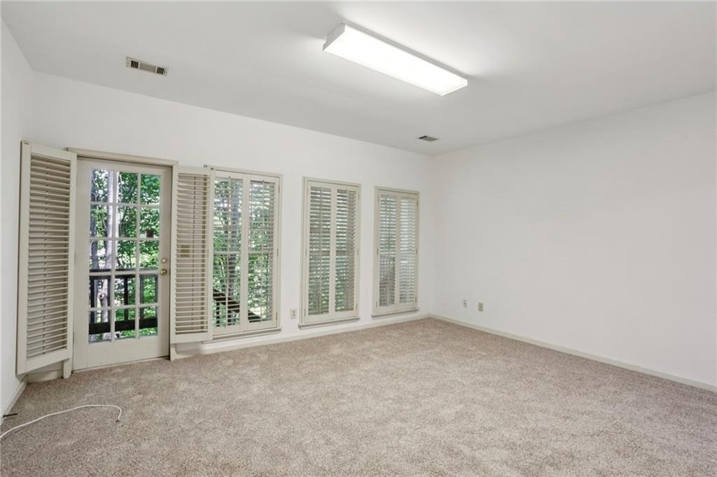 2562 Oakwood Trace - Photo 32