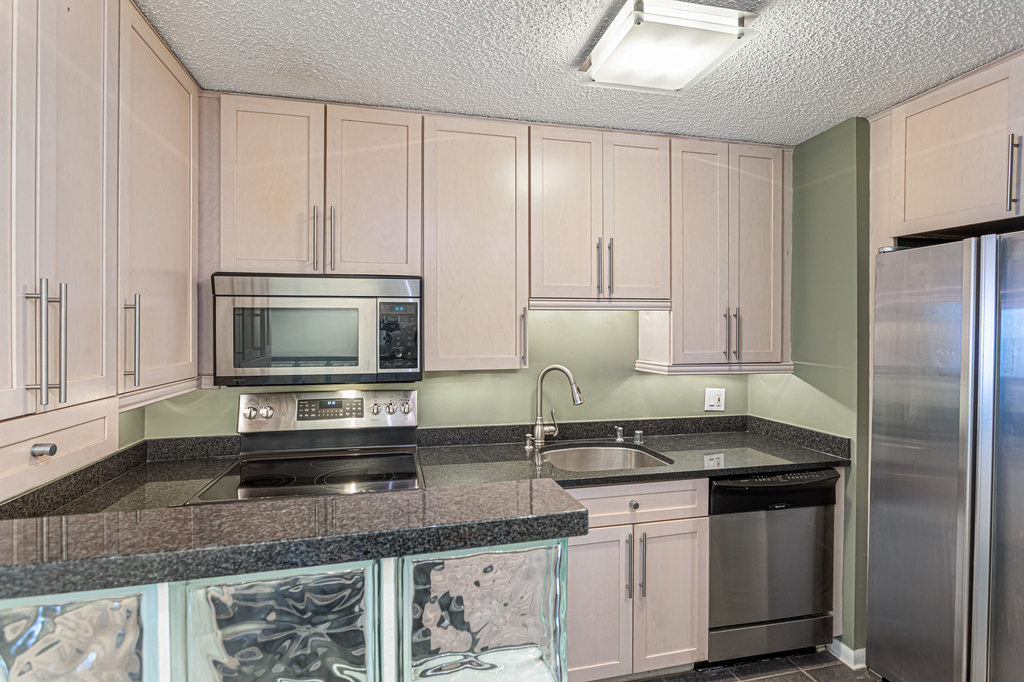 1122 N Clark Street - Photo 11