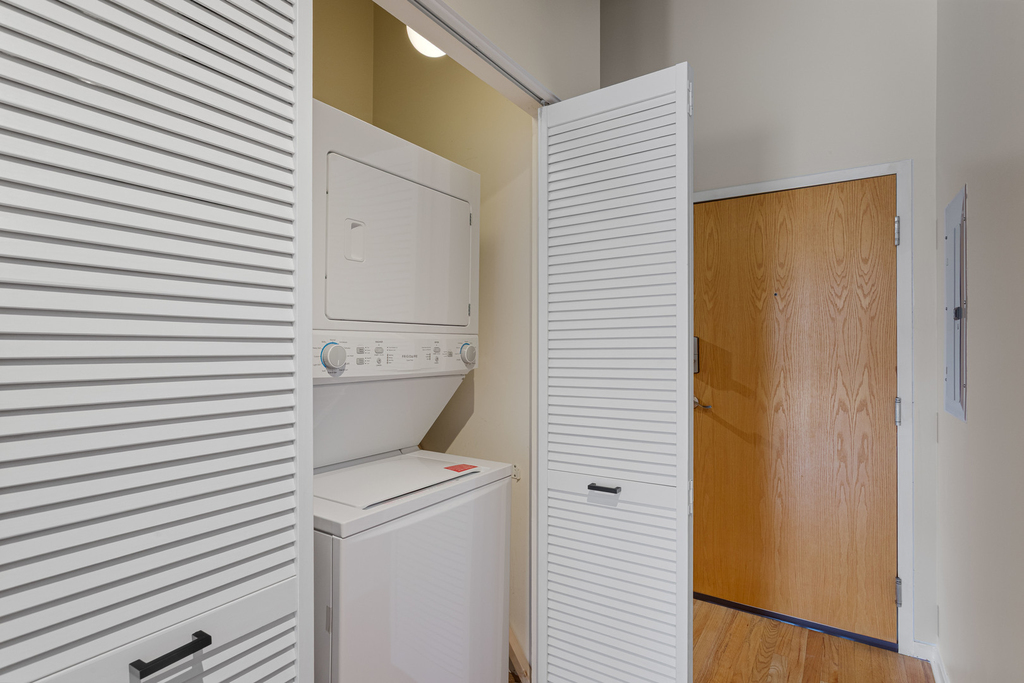933 W Van Buren Street - Photo 18