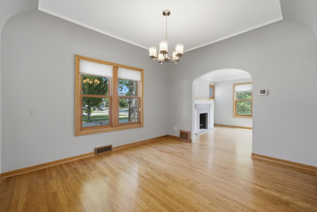 586 S Hawthorne Avenue - Photo 8