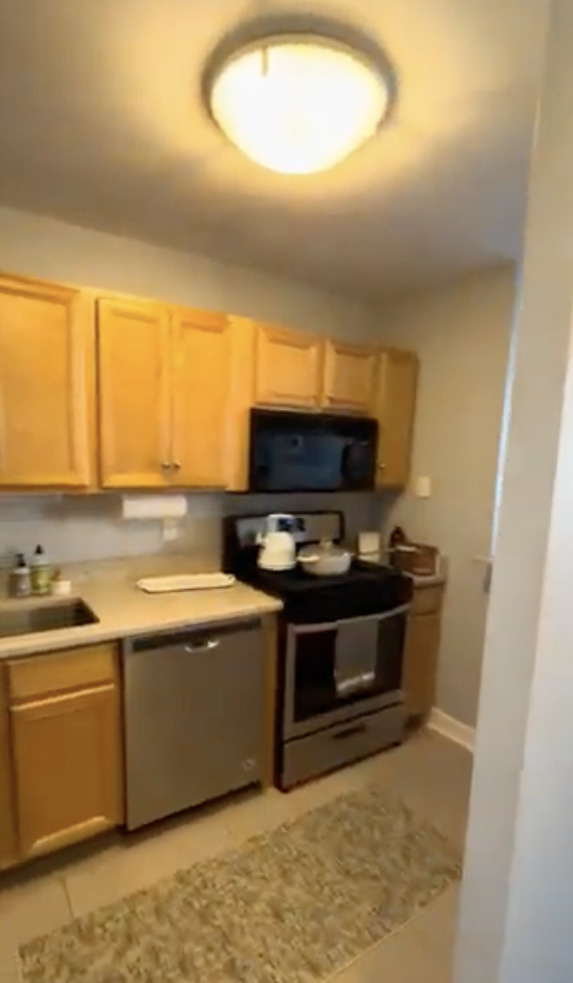 444 W Fullerton Parkway - Photo 9