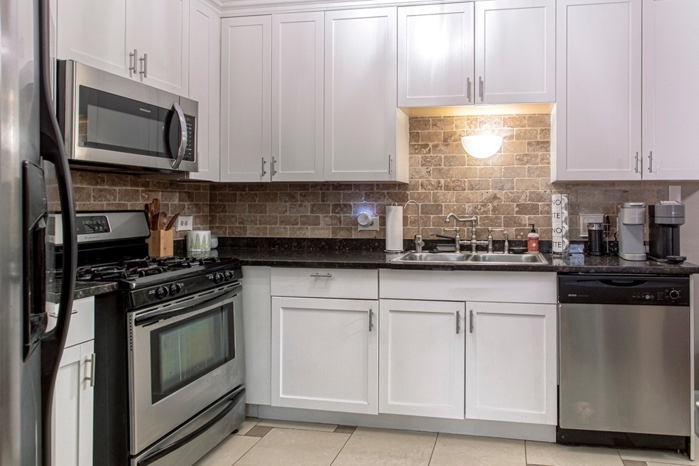 1344 Mcdowell Avenue - Photo 4