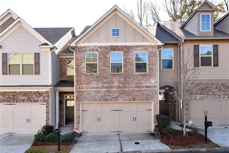 2349 White Oak Bend Se - Photo 0