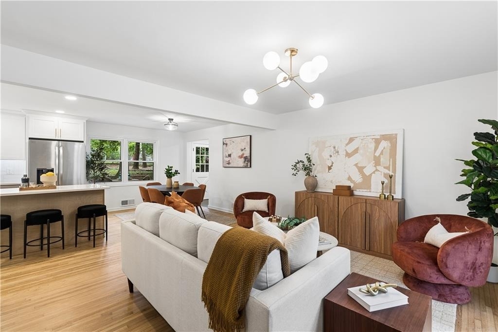 1303 Faraday Place - Photo 2