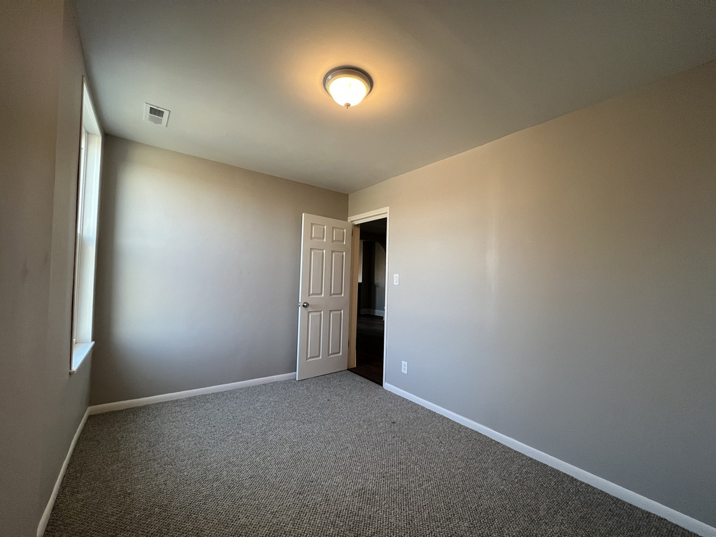 3252 S Princeton Avenue - Photo 14