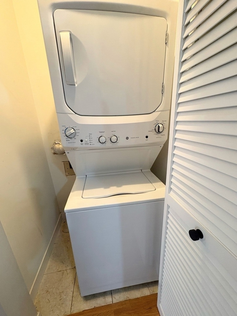2 S Leavitt Street - Photo 8