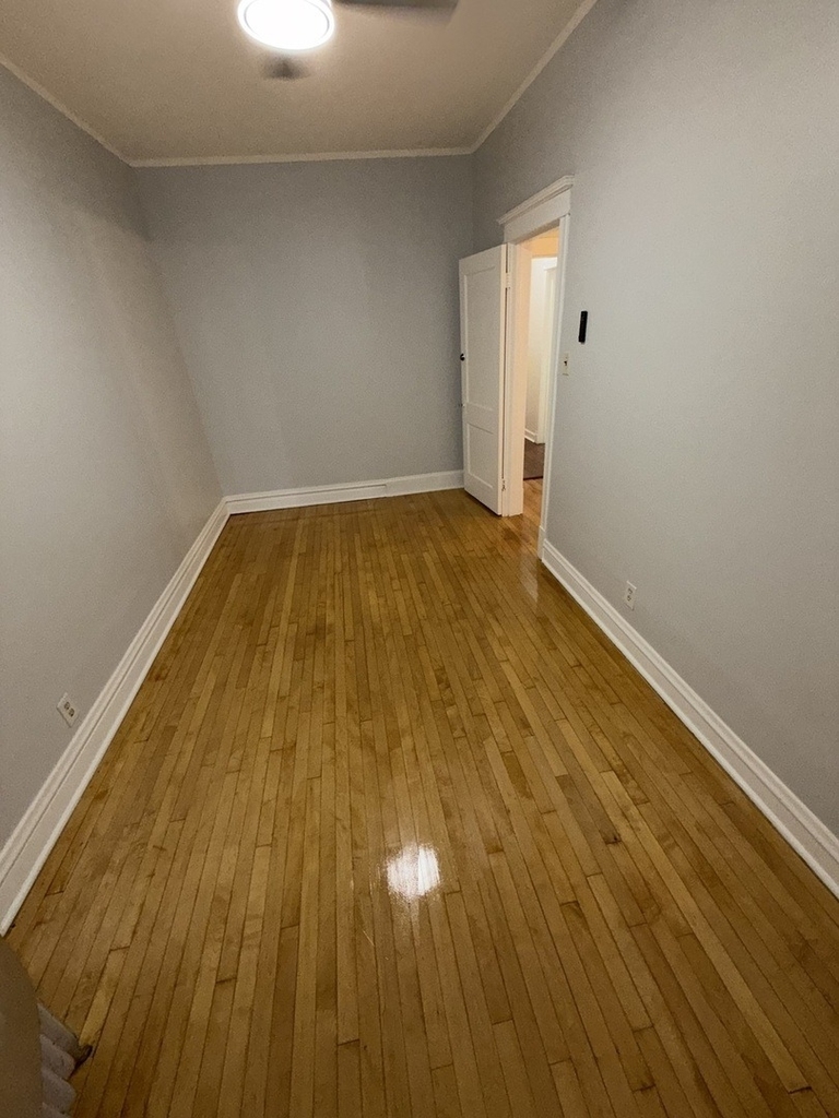 2045 N Tripp Avenue - Photo 5