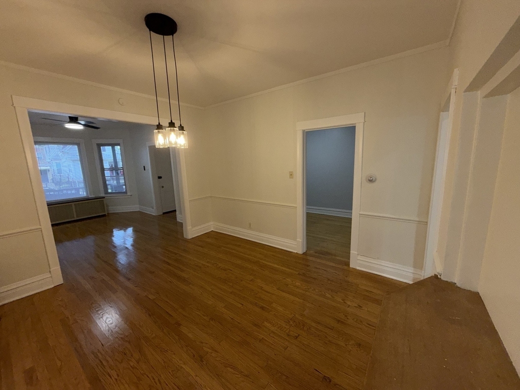 2045 N Tripp Avenue - Photo 3
