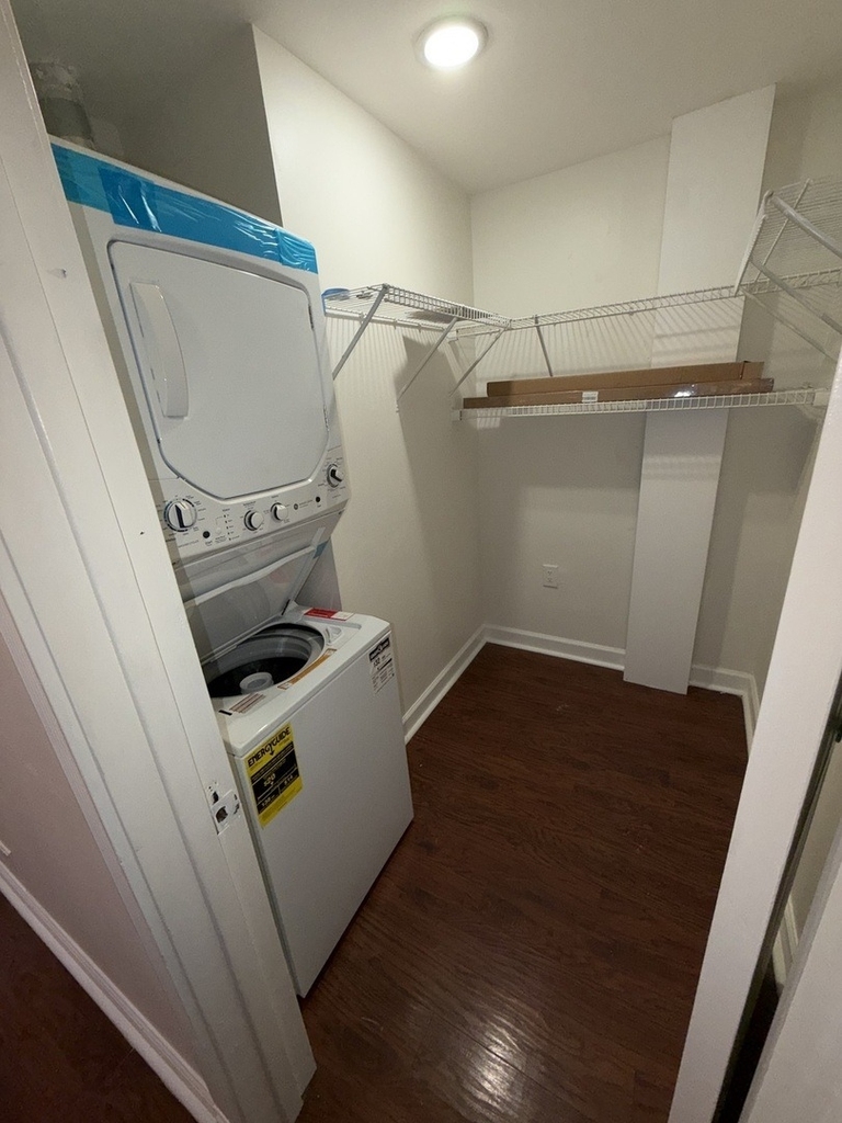 2045 N Tripp Avenue - Photo 10