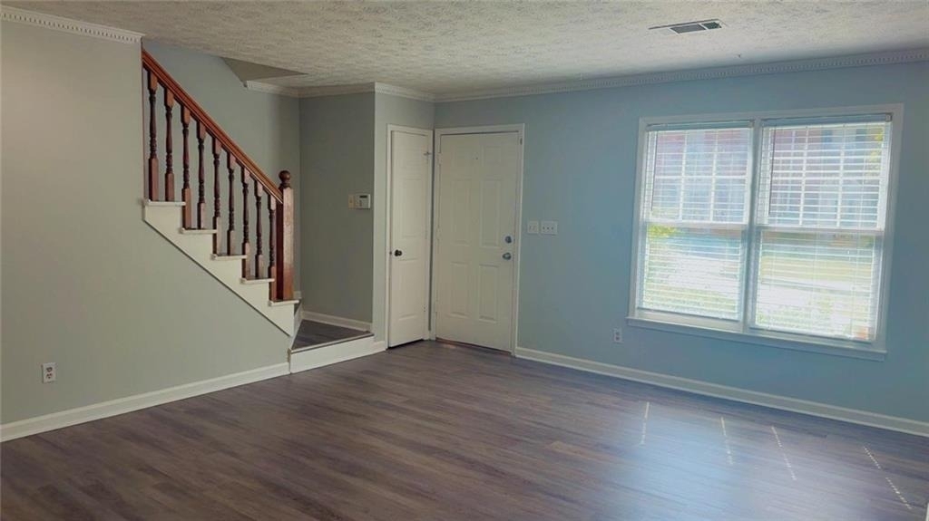 579 Hambrick Square - Photo 1